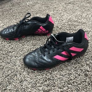 Black little girl soccer shoes
